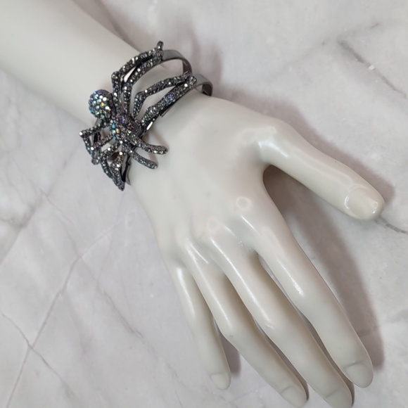 Kirk's Folly Enchanted Aurora Borealis Spider Bracelet - Picture 2 of 10